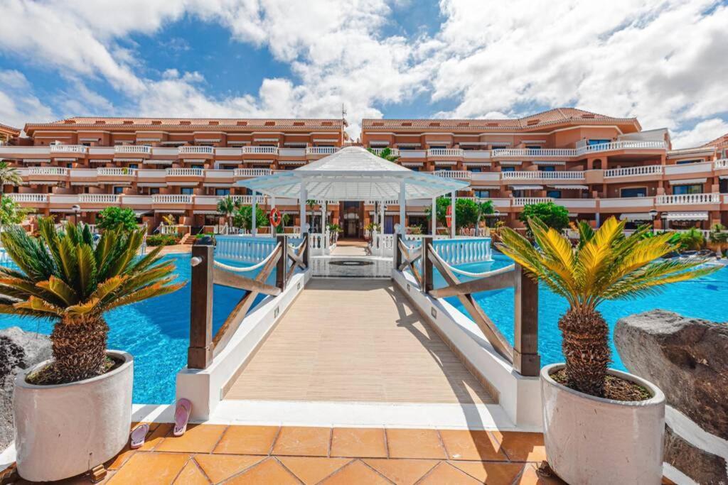 Tenerife Royal Gardens One Bedroom Apartment Playa de las Américas Extérieur photo